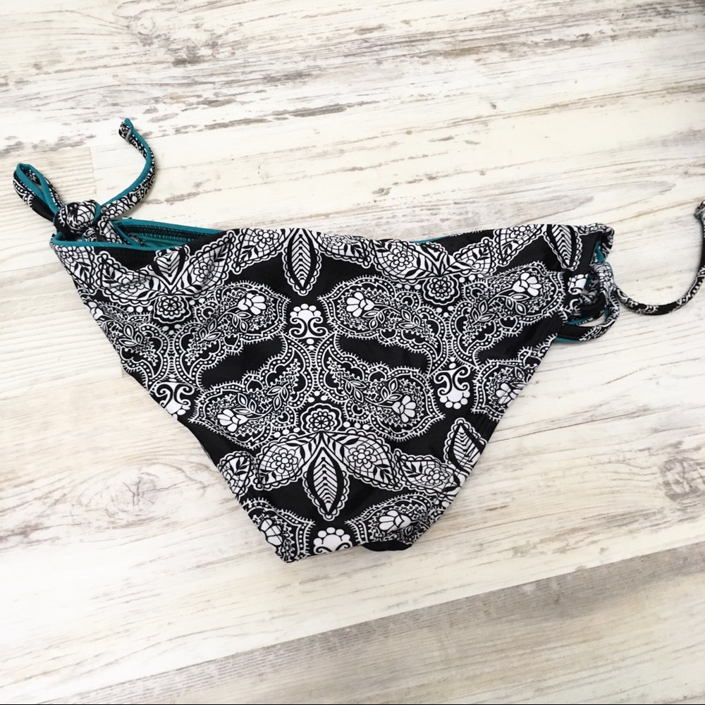 Bikini Bottom - Picture 2 of 4